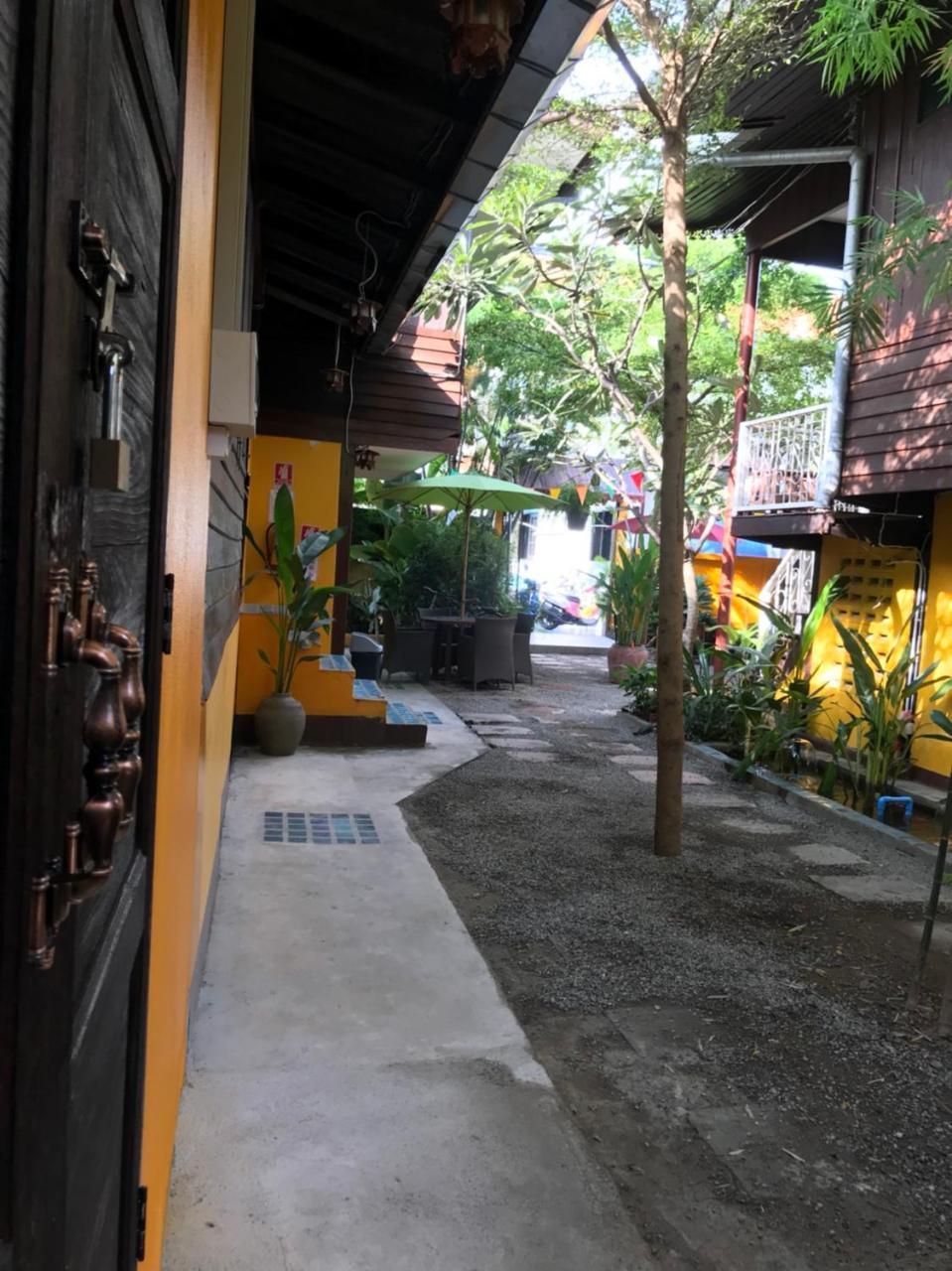 Baan Khun Krub Hotel Chiang Mai Luaran gambar